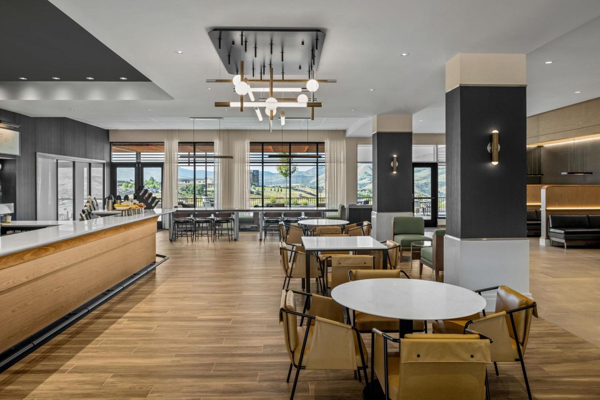 Courtyard By Marriott Pocatello Hotel Exterior photo